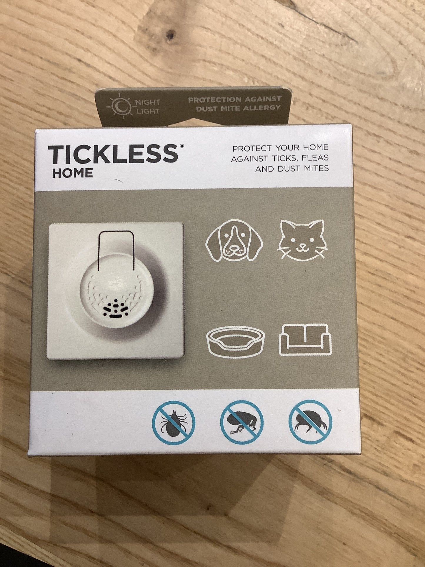 Tickless ultrasonic tick repeller