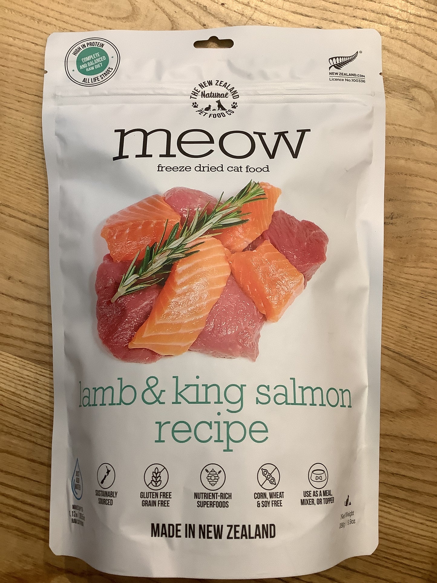 Meow freeze dried cat food