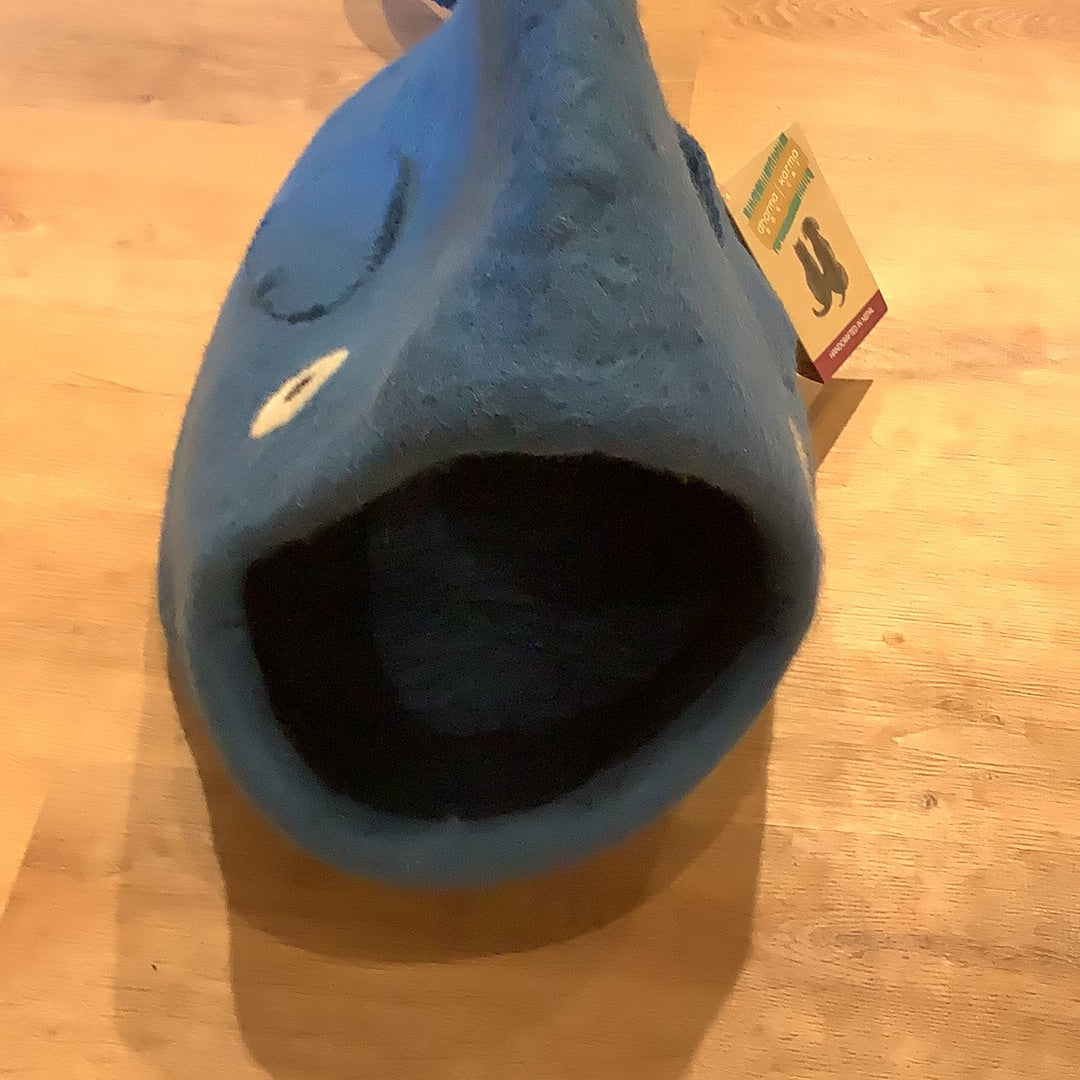 Dharma Dog Dharma Cat- Wool felt cave Whale Blue
