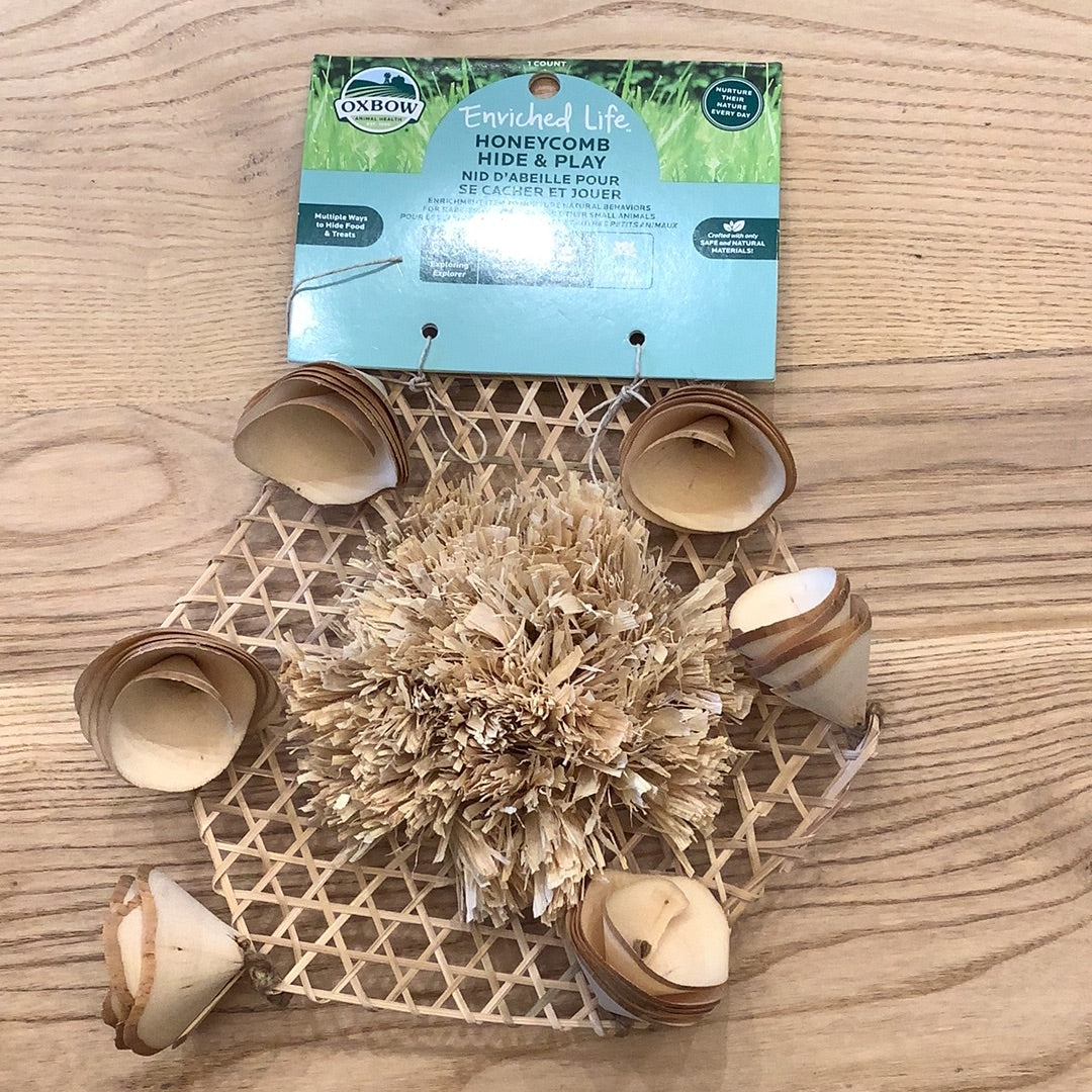 Oxbow Honeycomb Hide & Play