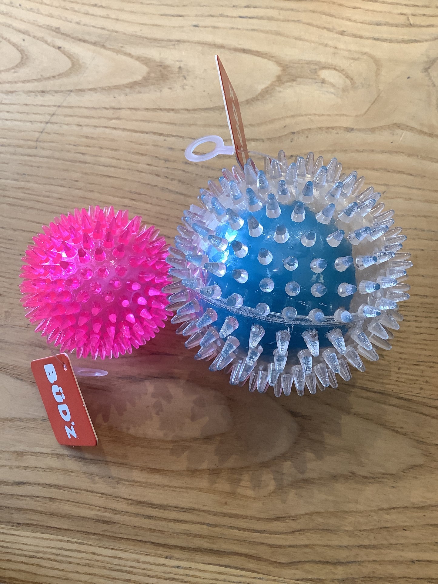 Budz spike balls